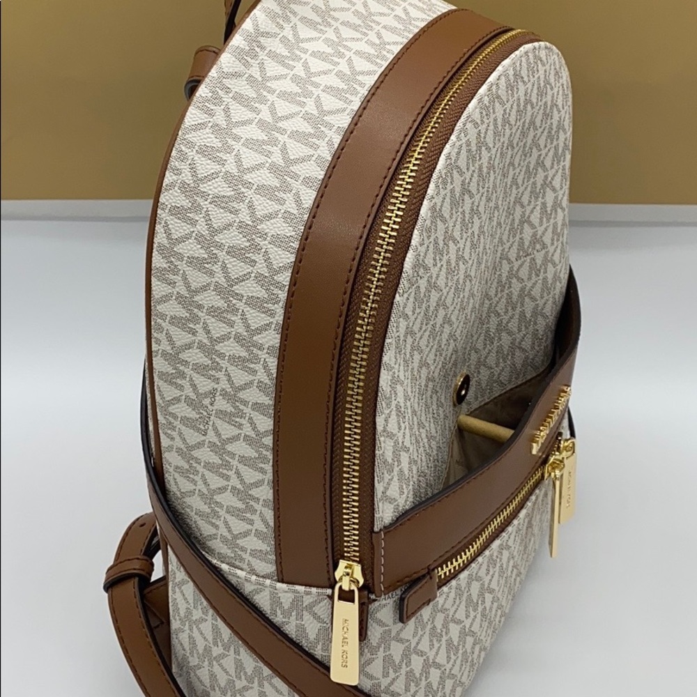 MICHAEL KORS KENLY MEDIUM BACKPACK VANILLA - Picture 9 of 16